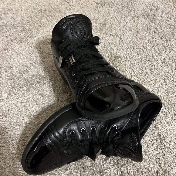 Chanel G25313 Sneakers, size 35.5 , Regular M,B - Picture 3 of 4